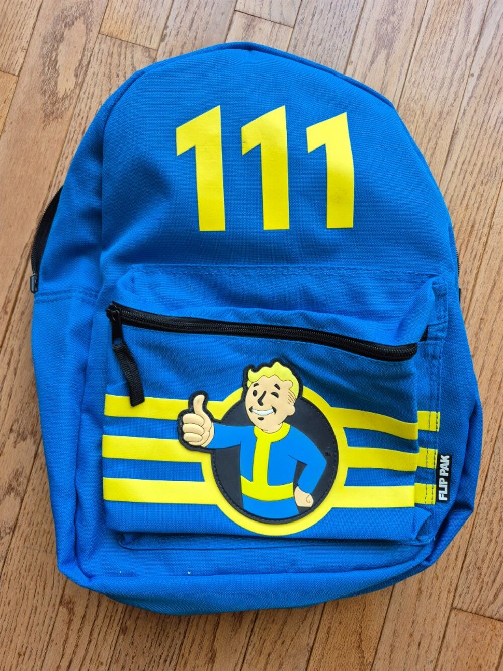 Fallout 4 Vault Reversible Backpack - Picture 7 of 14
